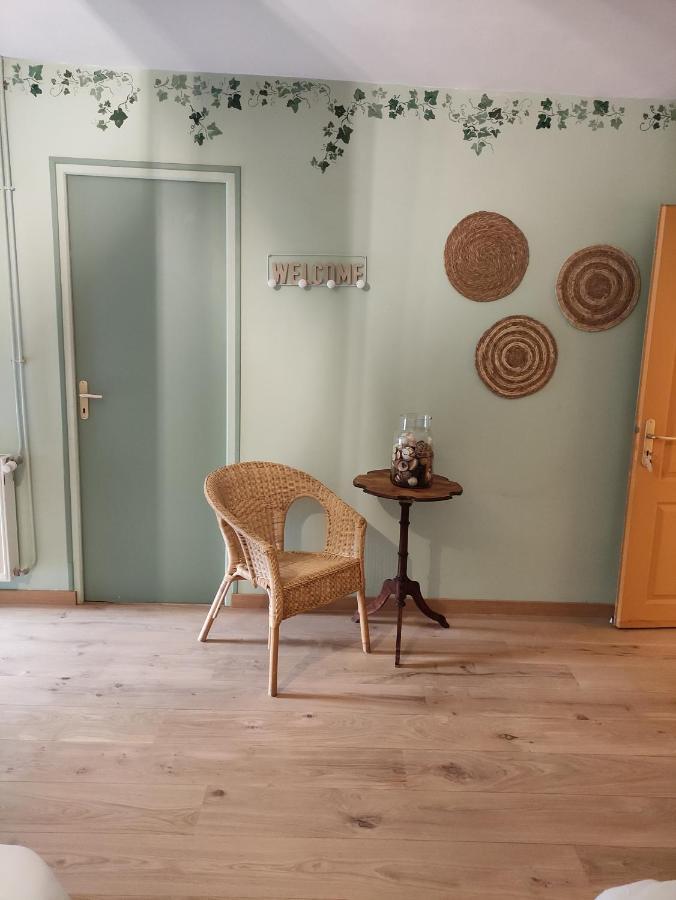 Bed and Breakfast Bleu Bonheur Dennevy Habitación foto